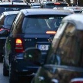Bollo auto abolito, la mossa di Meloni: "Via una delle tasse più odiate" Bollo auto abolito, la mossa di Meloni: "Via una delle tasse più odiate"