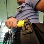 Olbia, fermato col taser: 57enne muore in ambulanza