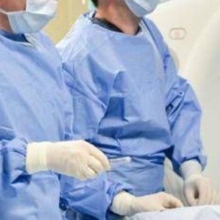 Colon, debutta l'anastomosi magnetica senza punti di sutura: primato mondiale a Bergamo