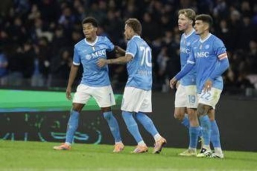Napoli-Atalanta 3-1, Conte torna primo in classifica Napoli-Atalanta 3-1, Conte torna primo in classifica