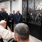 Il Papa ai detenuti “Non posso fare lavanda dei piedi ma vi sono vicino”