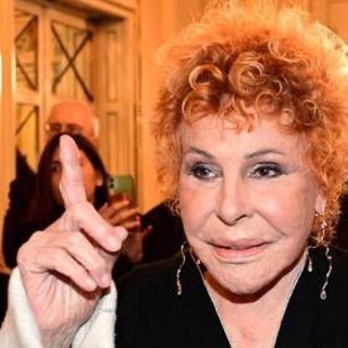 Ornella Vanoni, il sogno nel cassetto: "Un giorno vorrei cantare alla Scala" Ornella Vanoni, il sogno nel cassetto: "Un giorno vorrei cantare alla Scala"