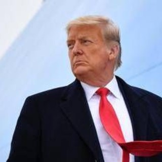 Lettera oscena a Epstein, Wsj: disegno di donna nuda e firma di Trump al posto dei peli pubici