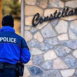 Crans-Montana, Italia richiama ambasciatore a Berna. Palazzo Chigi: "Indignati per scarcerazione Moretti"