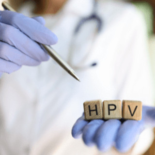 Tumori, esperti: &quot;Hpv responsabile tra i maschi di oltre 2.400 casi l’anno in Italia&quot;