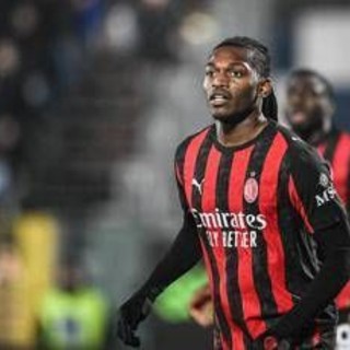Leao vuole calciare il rigore, Allegri dice no: cos'è successo in Como-Milan