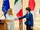 Italia-Giappone, Meloni e le bacchette a tavola: "Takaichi mi ha fatto i complimenti"