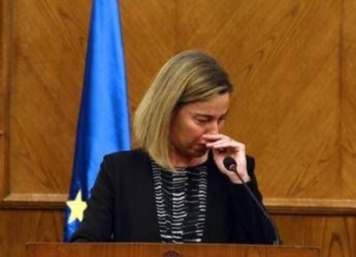 Inchiesta fondi Ue, Federica Mogherini lascia il Collegio d'Europa Inchiesta fondi Ue, Federica Mogherini lascia il Collegio d'Europa