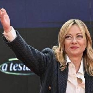 Meloni chiude Atreju, nel mirino Landini e Schlein: "Chi non ha contenuti scappa"