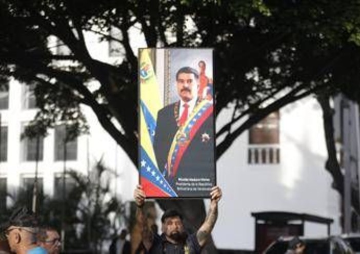 Maduro, il no all'esilio prima dell'attacco Usa: il retroscena Maduro, il no all'esilio prima dell'attacco Usa: il retroscena