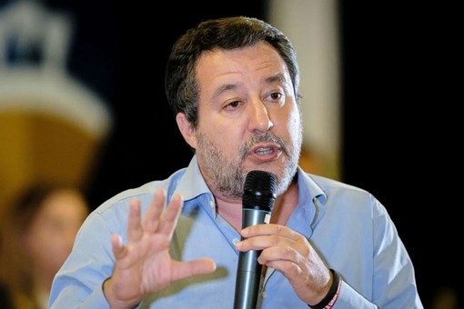 Salvini “Non sarà una manovra lacrime e sangue, vogliamo la pensione a 64 anni” Salvini “Non sarà una manovra lacrime e sangue, vogliamo la pensione a 64 anni”