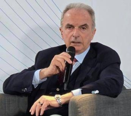 Di Palma (Enac): "Aeroporti motore dello sviluppo, concessioni lunghe decisive" Di Palma (Enac): "Aeroporti motore dello sviluppo, concessioni lunghe decisive"