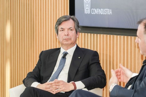 Intesa Sanpaolo, Messina “Restituiremo ai territori 100 mln in minori costi” Intesa Sanpaolo, Messina “Restituiremo ai territori 100 mln in minori costi”