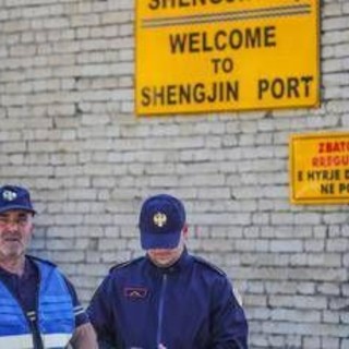 Migranti, ministro Esteri Albania: "Accordo con Italia non verrà rinnovato"