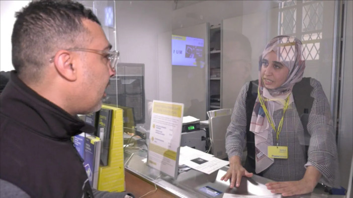 A Verona l’ufficio postale abbatte le barriere linguistiche A Verona l’ufficio postale abbatte le barriere linguistiche