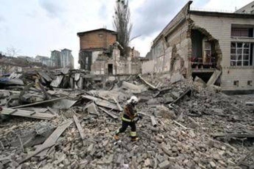 Ucraina, pioggia di droni dalla Russia. Iezzi: &quot;E' un punto di svolta e un messaggio alla Nato e a Trump''
