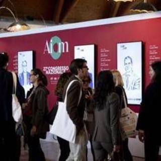 A Roma il 27esimo Congresso Aiom con 3mila oncologi, apre Mattarella