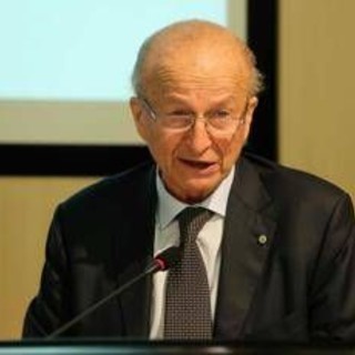 E' morto Maurizio Sella, storico presidente della banca e Cavaliere del Lavoro E' morto Maurizio Sella, storico presidente della banca e Cavaliere del Lavoro