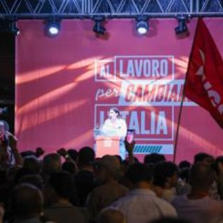 Centrosinistra, leader a Napoli lanciano volata 'anti Meloni'. Contestatori interrompono comizio Centrosinistra, leader a Napoli lanciano volata 'anti Meloni'. Contestatori interrompono comizio