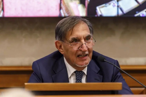 La Russa “Bene Mattarella, campagna referendaria sia sui temi” La Russa “Bene Mattarella, campagna referendaria sia sui temi”