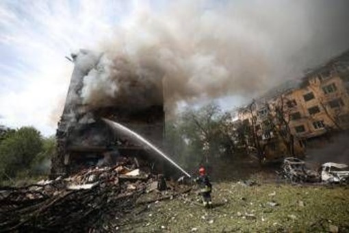 Ucraina, nuovo attacco con droni a Kharkiv: 3 morti e 17 feriti