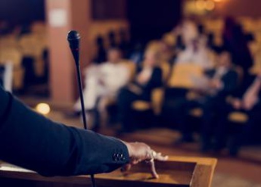 Insegna che "il cambiamento climatico esiste", professore licenziato in America Insegna che "il cambiamento climatico esiste", professore licenziato in America