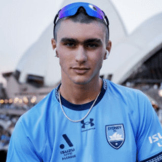 Achille Costacurta, il dietrofront: "Non ho resistito, sono andato via dal ritiro in India" Achille Costacurta, il dietrofront: "Non ho resistito, sono andato via dal ritiro in India"