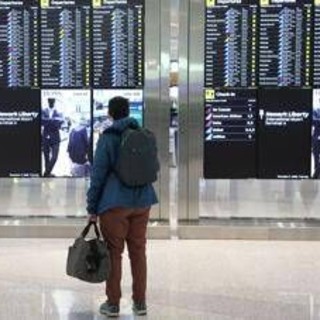 Shutdown, cancellati oggi oltre 1.000 voli negli Usa