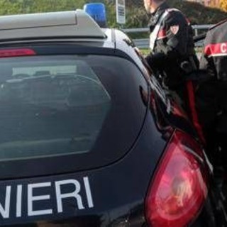Napoli, picchiano tassista e postano video: denunciati 4 minori