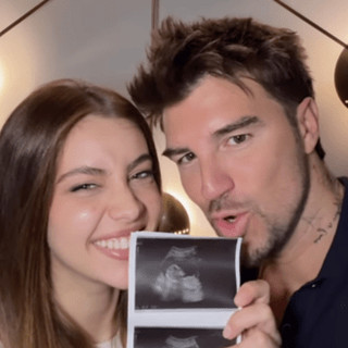 Andrea Damante e Elisa Visari sono genitori: &quot;Finalmente tra le nostre braccia&quot;