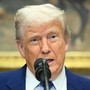 Trump avverte l'Iran: &quot;Deve fare un accordo prima che non rimanga nulla&quot;