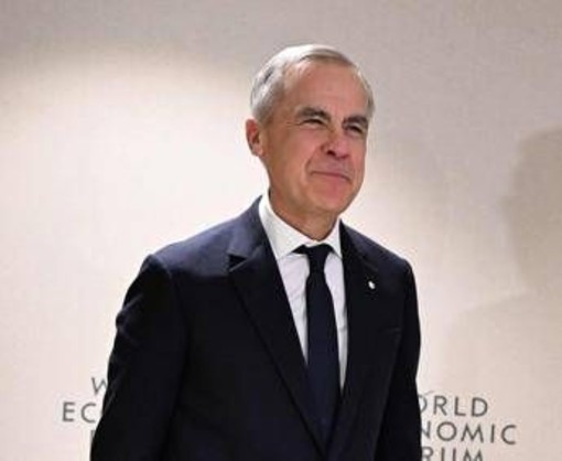 Mark Carney diventa l'idolo degli anti-Trump a Davos (e Lutnick riceve fischi) Mark Carney diventa l'idolo degli anti-Trump a Davos (e Lutnick riceve fischi)