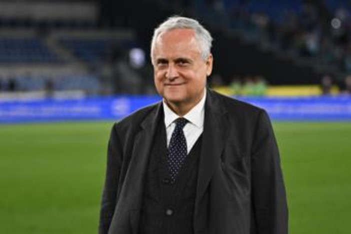 Lazio, Lotito scrive ai tifosi: "La nostra fede attraversa le generazioni" Lazio, Lotito scrive ai tifosi: "La nostra fede attraversa le generazioni"