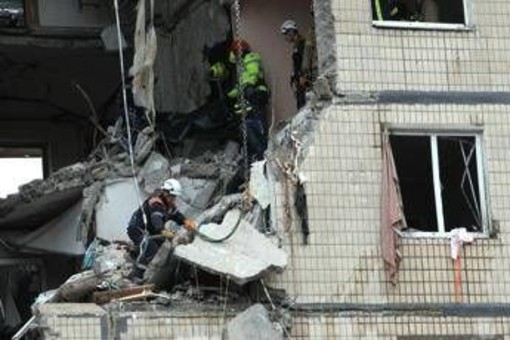 Ucraina, nuovi attacchi: "Russia sempre più vicina alla conquista di Pokrovsk" Ucraina, nuovi attacchi: "Russia sempre più vicina alla conquista di Pokrovsk"