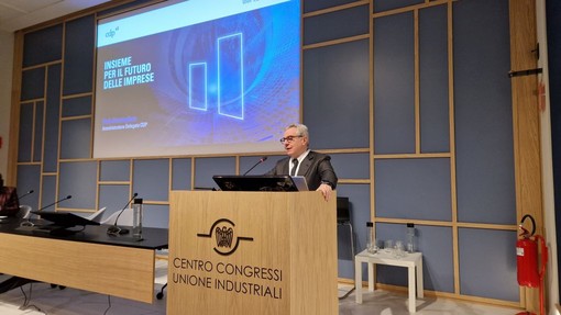 Arriva a Torino “Insieme per il futuro delle imprese”, roadshow Cdp-Confindustria Arriva a Torino “Insieme per il futuro delle imprese”, roadshow Cdp-Confindustria