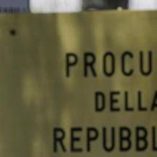 Indagine su società famiglia Caroccia, l'accusa: "Usati proventi clan Senese" Indagine su società famiglia Caroccia, l'accusa: "Usati proventi clan Senese"