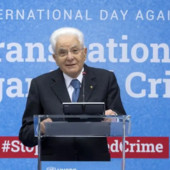 Mattarella “Crimine organizzato può essere vinto con largo concorso di forze” Mattarella “Crimine organizzato può essere vinto con largo concorso di forze”