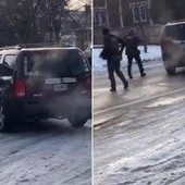 Minneapolis, agente spara e uccide donna in fuga sul Suv