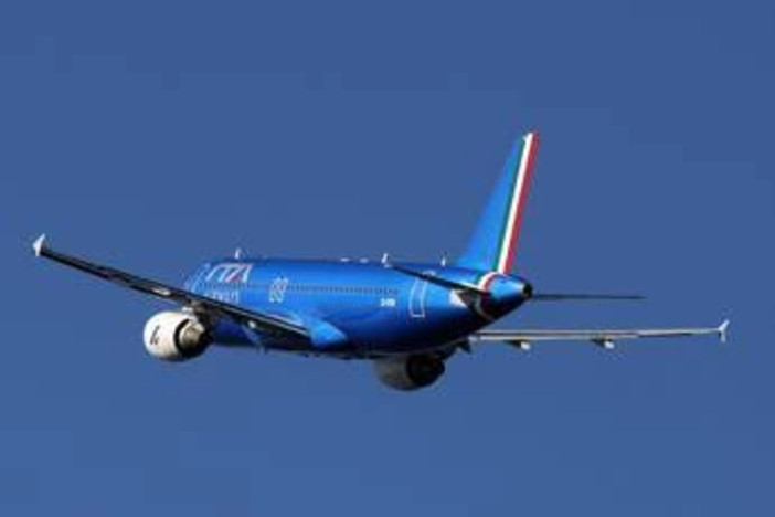 Israele, volo Ita rimanda l'atterraggio a Tel Aviv per allarme missili dallo Yemen