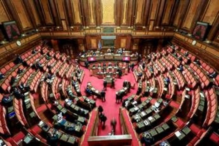 Dl Lavoro, dal salario giusto agli incentivi: via libera al decreto da quasi 1 miliardo Dl Lavoro, dal salario giusto agli incentivi: via libera al decreto da quasi 1 miliardo