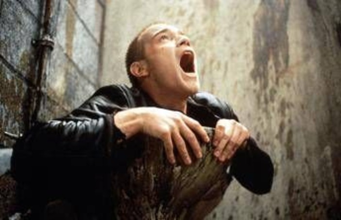 Trainspotting torna in sala dopo 30 anni, un film che cambiò la storia del cinema