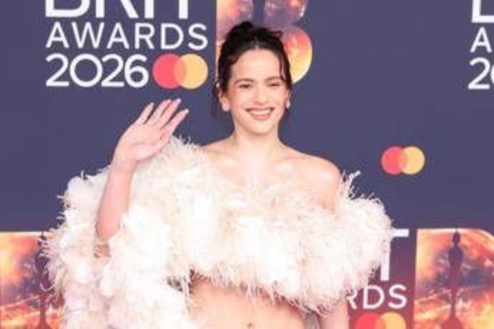 Rosalía, concerto interrotto a Milano: il biglietto sarà rimborsato Rosalía, concerto interrotto a Milano: il biglietto sarà rimborsato