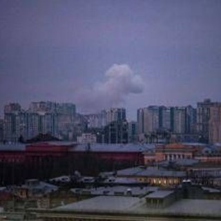 Ucraina-Russia, Kiev sotto attacco. Nuovo piano per la pace in 19 punti