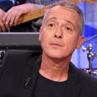 Diaco commosso apre 'Bellamà' con una lettera a Sgarbi: &quot;Forza Vittorio! Ti si vuole bene&quot;