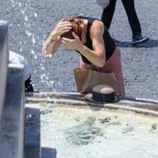 Italia nella morsa del caldo, sale l'allerta afa: oggi 11 bollini rossi