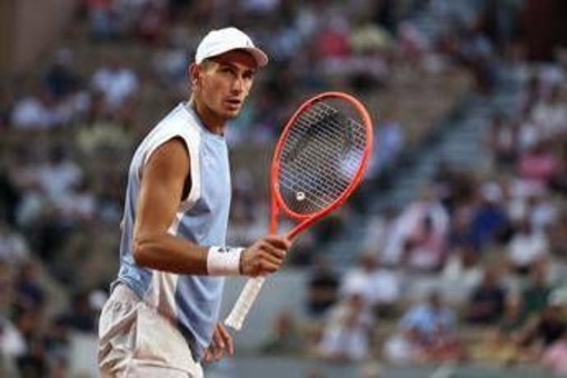 Arnaldi rimonta Tiafoe e telecronisti impazziscono: "È incredibile" Arnaldi rimonta Tiafoe e telecronisti impazziscono: "È incredibile"