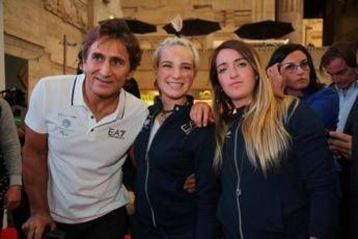Bebe Vio e il ricordo commosso di Zanardi: "Un privilegio averti come tutor sportivo e di vita"