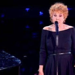 Ornella Vanoni: le canzoni e Sanremo, gli amori, la confessione sul funerale e l'ultima provocazione