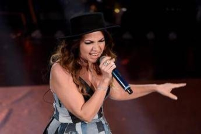 Sanremo 2026, Cristina D'Avena chi è: la cover con le Bambole di Pezza Sanremo 2026, Cristina D'Avena chi è: la cover con le Bambole di Pezza