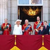 Trooping the Colour, il tributo di re Carlo alle vittime dell'incidente Air India